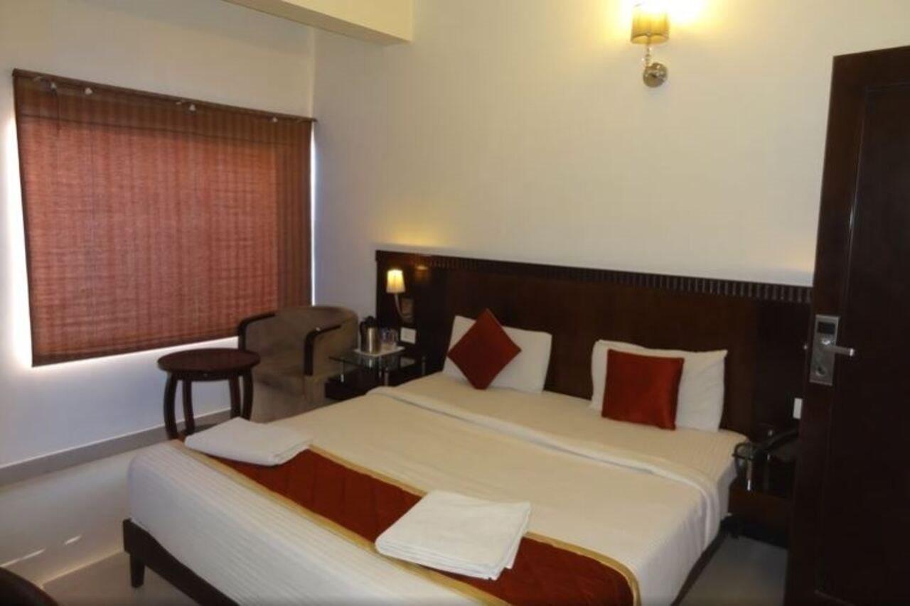 Hotel Amshi International Bangalore Extérieur photo