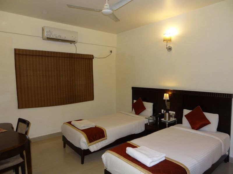 Hotel Amshi International Bangalore Extérieur photo