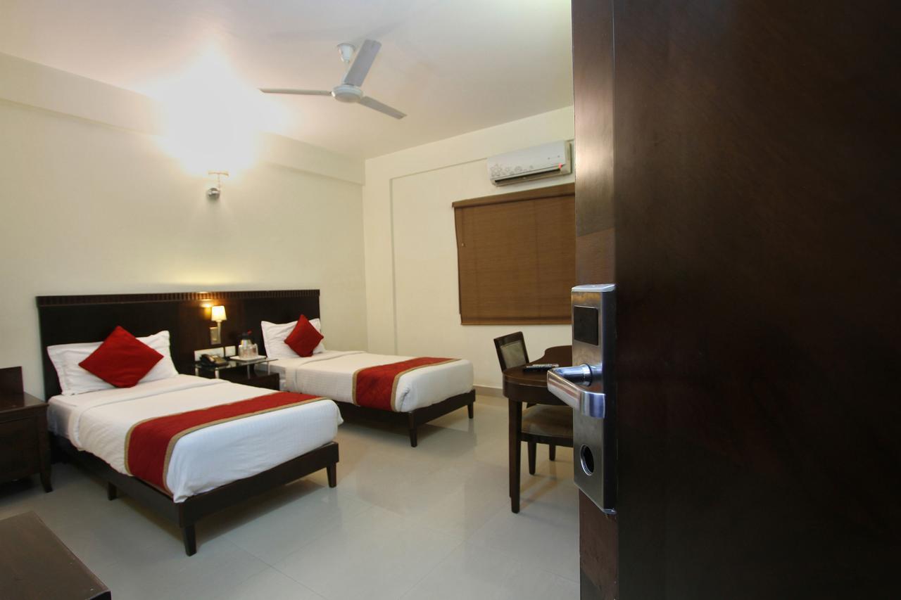 Hotel Amshi International Bangalore Extérieur photo