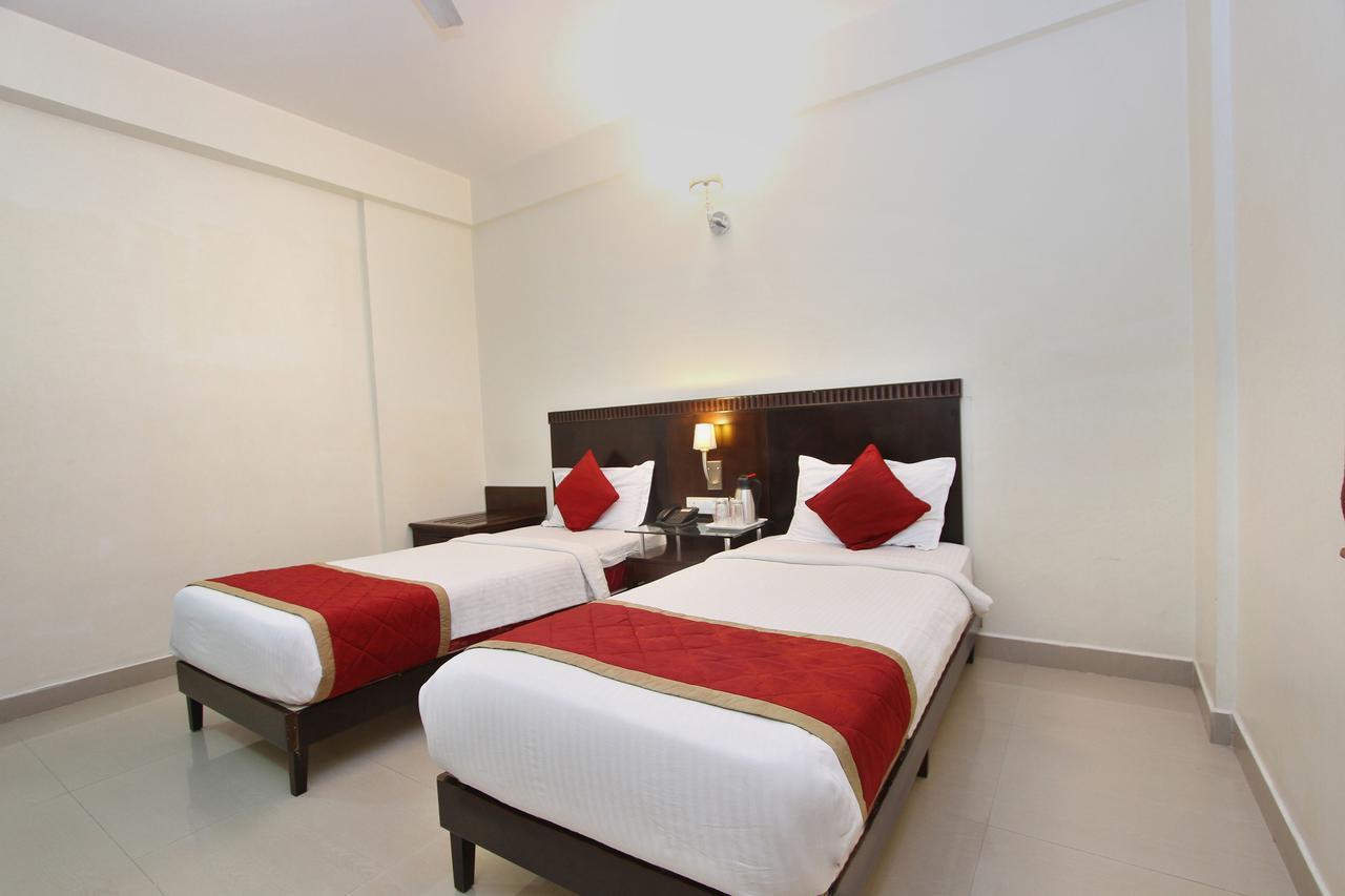 Hotel Amshi International Bangalore Extérieur photo